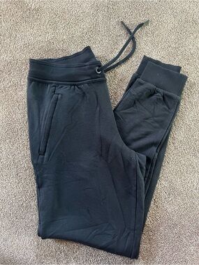 Alo Black Joggers